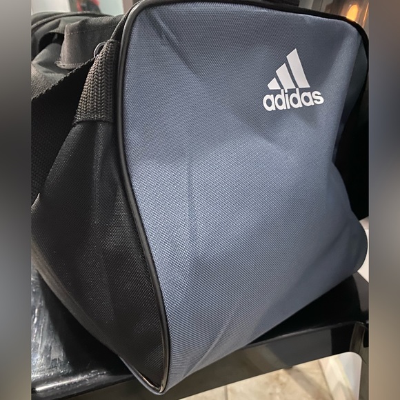 Adidas Diablo small Duffel bag - Picture 3 of 5